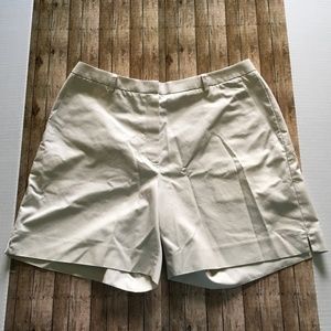 Brooks Brothers light khaki 346 shorts size 14